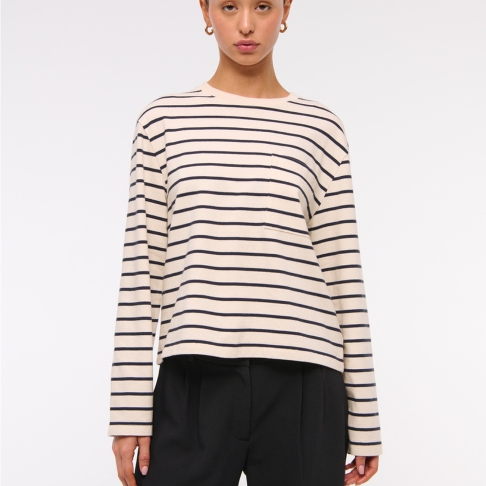 ABERCROMBIE & FITCH | LONG SLEEVE JERSEY EASY TEE | CREAM STRIPE | SIZE LARGE